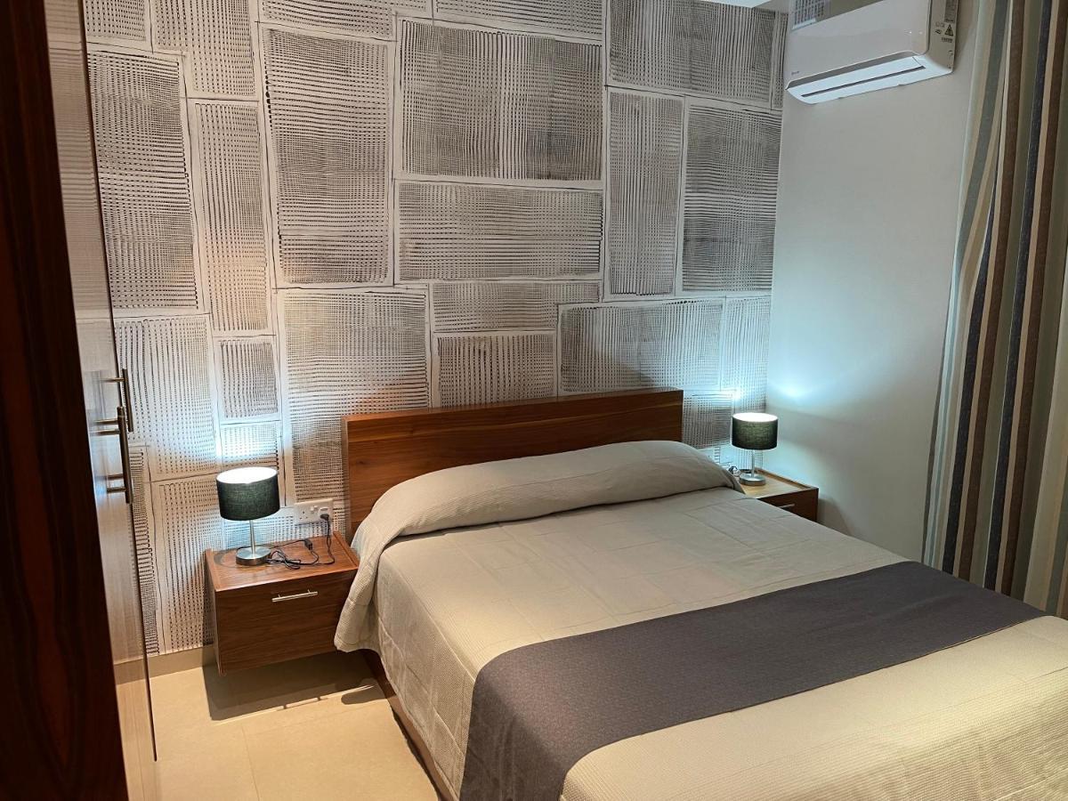 Deluxe Apartment With Pool In The Heart Of St Pauls Bay セント・ポールズ・ベイ エクステリア 写真